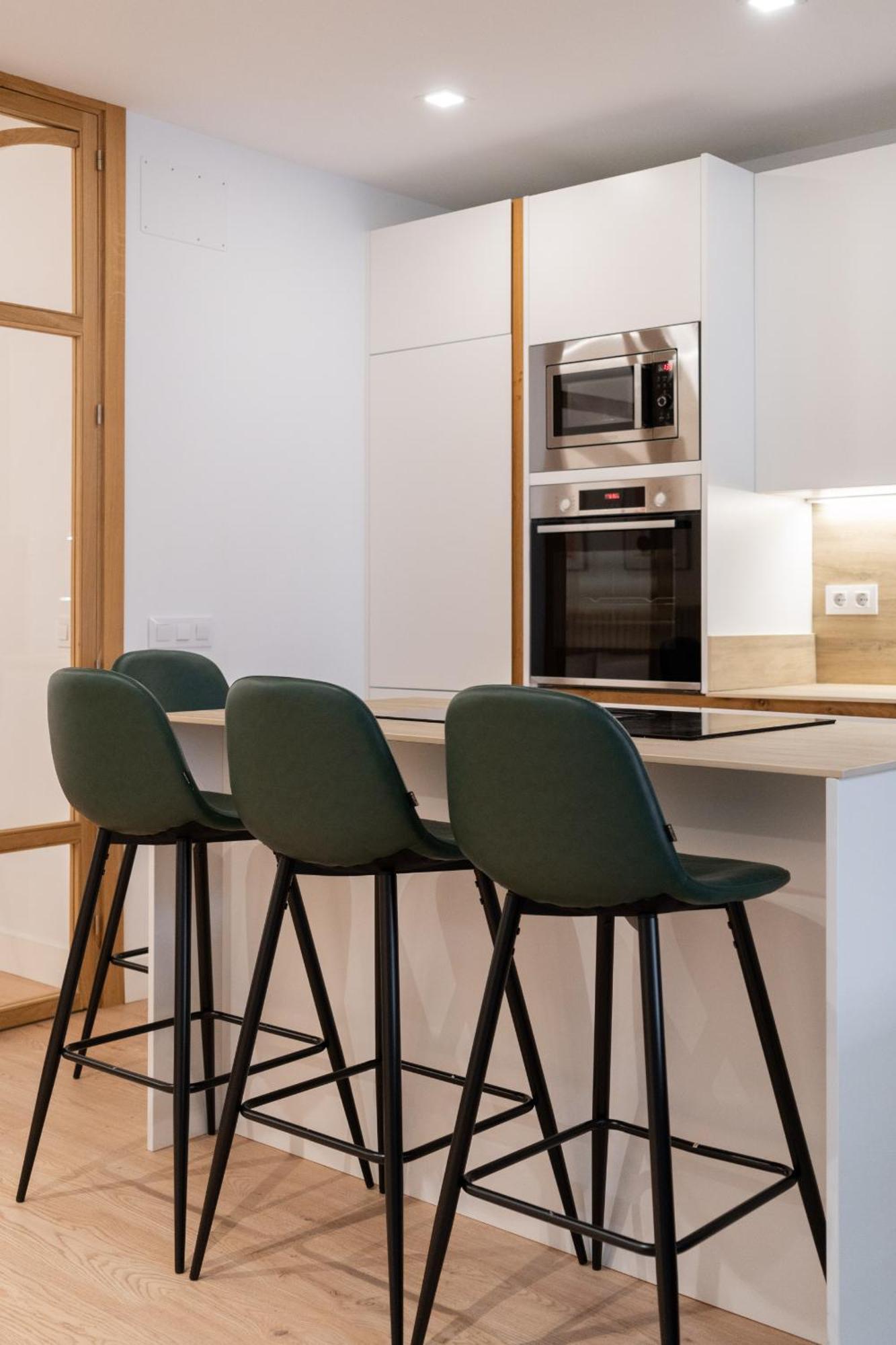 Apartamento Reformado Para 6 Personas En Plena Gran Via Alquiler Temporal Madryt Zewnętrze zdjęcie
