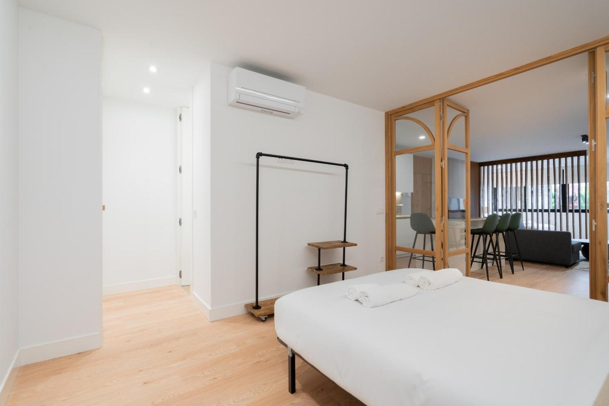 Apartamento Reformado Para 6 Personas En Plena Gran Via Alquiler Temporal Madryt Zewnętrze zdjęcie