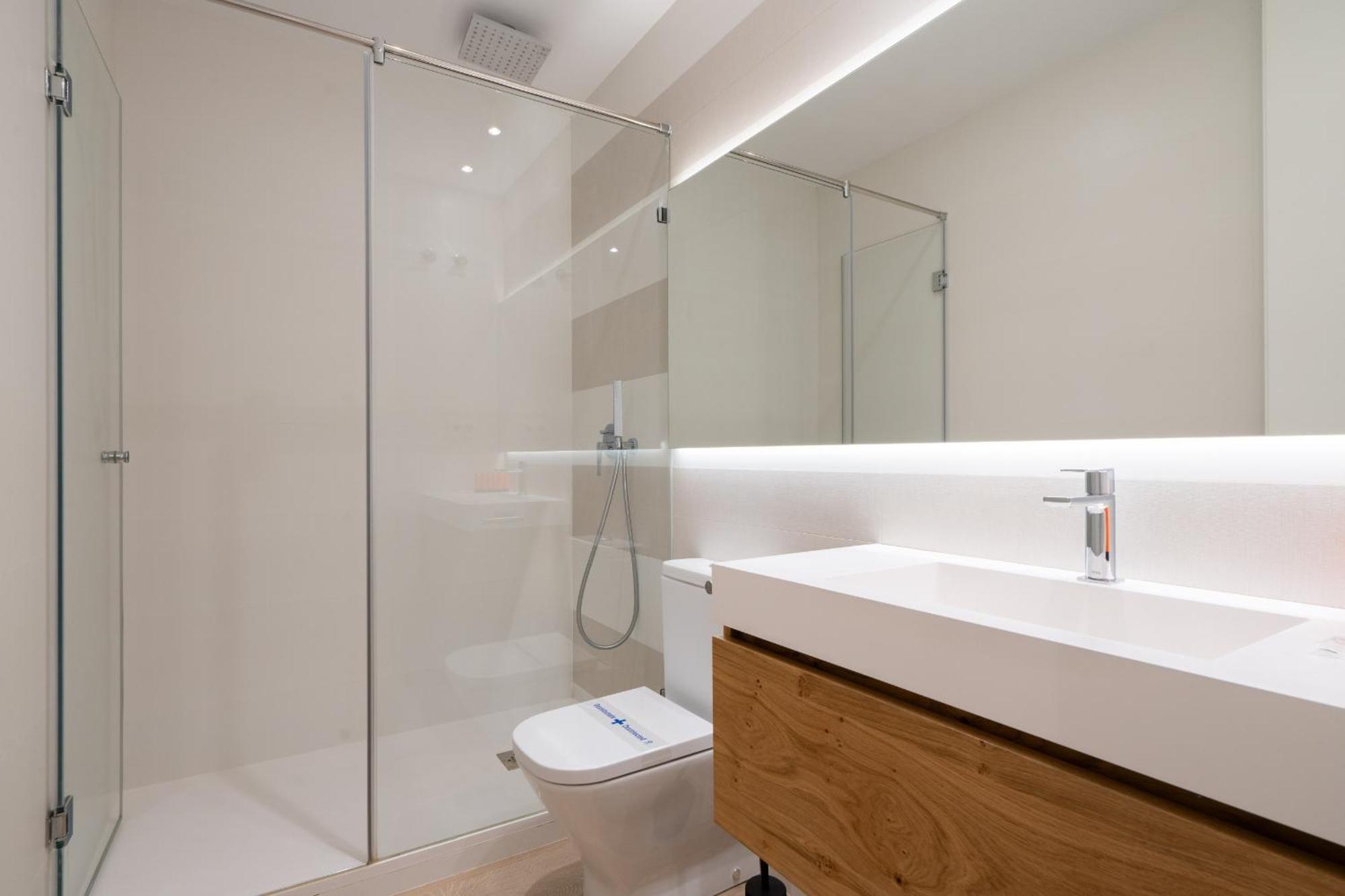 Apartamento Reformado Para 6 Personas En Plena Gran Via Alquiler Temporal Madryt Zewnętrze zdjęcie